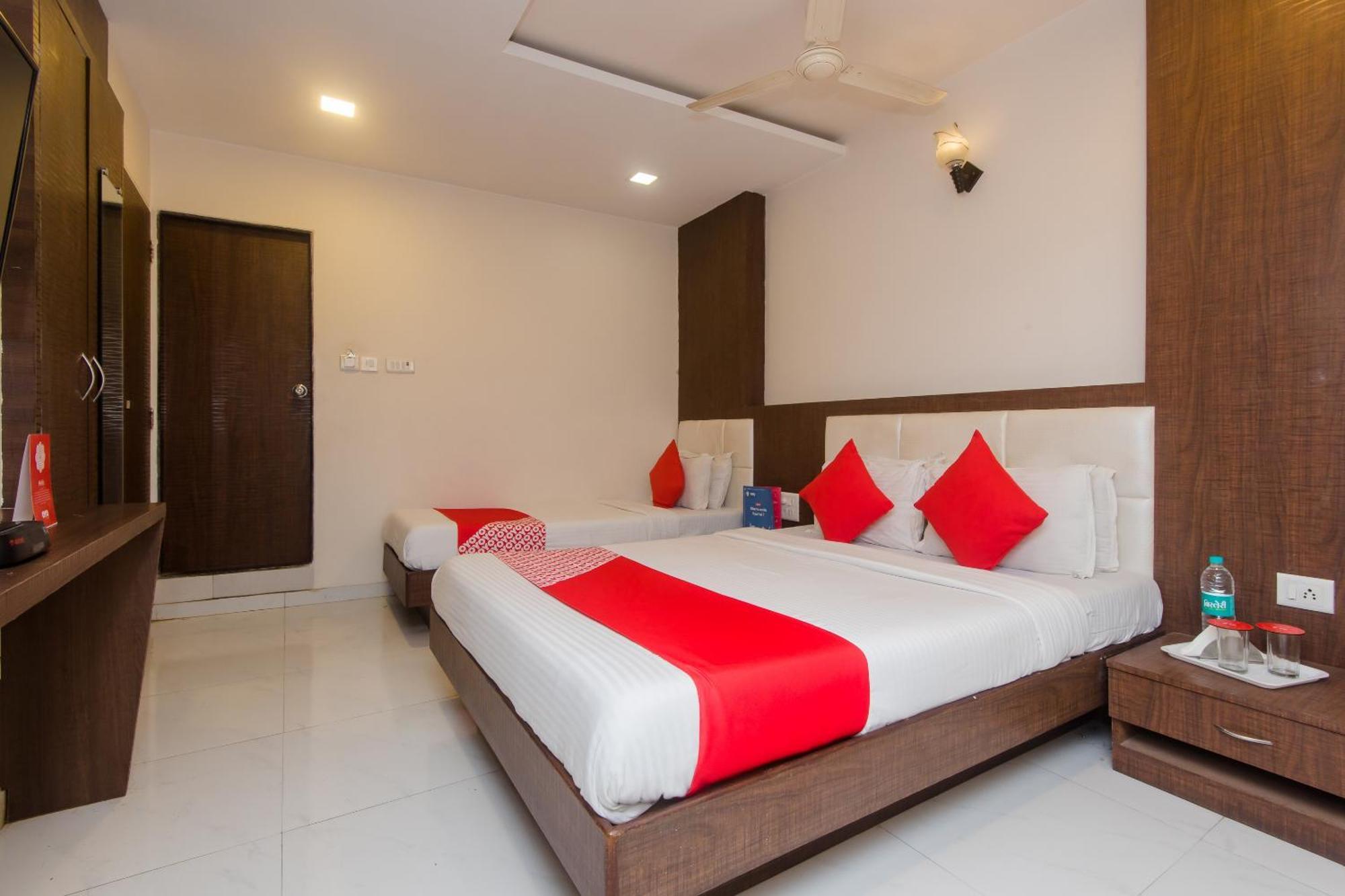 Hotel O Alfa Grand Near Chhatrapati Shivaji International Airport Bombay Exterior foto